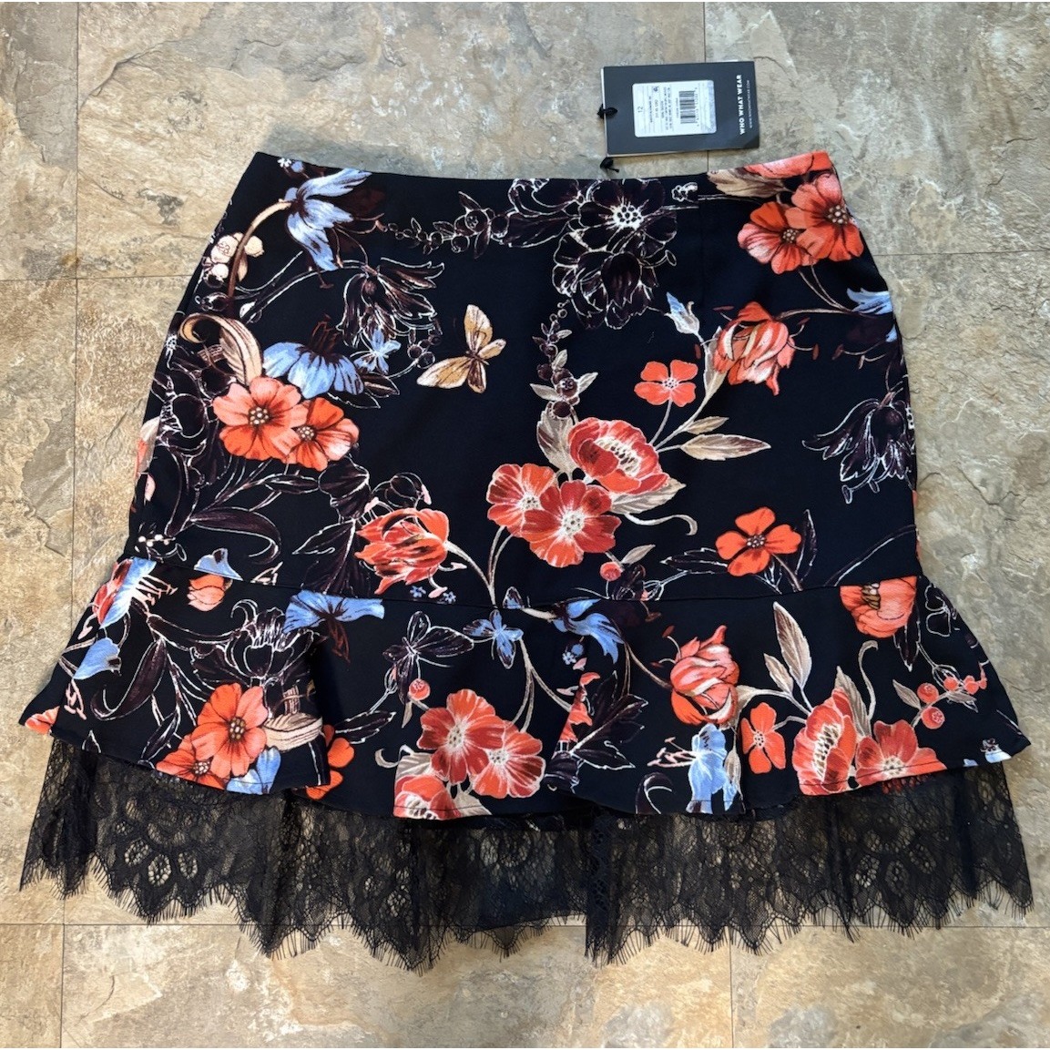 Who What Wear Woman's Floral Ruffle Mini Skirt Sz 12 New With Tags — image 2 of 4